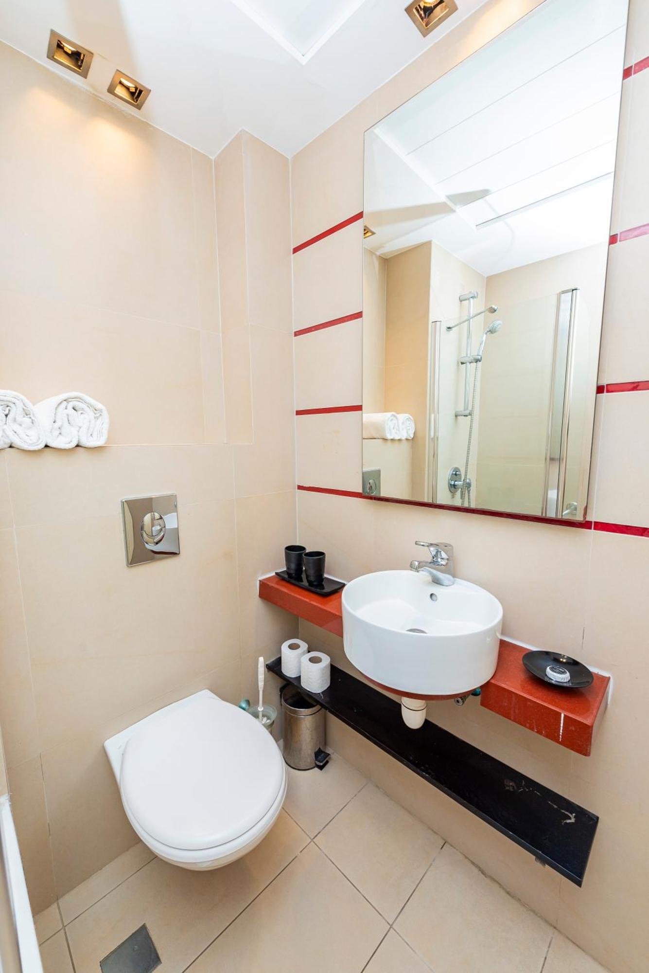 Hotel Basel Tel-Aviv Zewnętrze zdjęcie